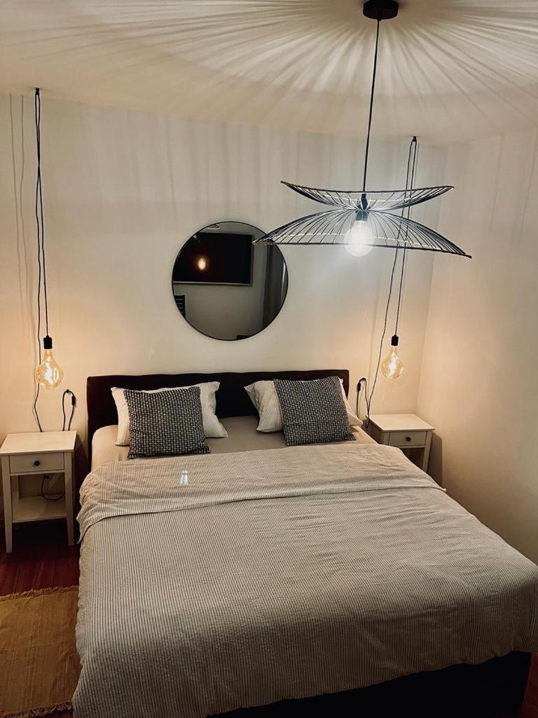 Apartments Jabuka ตรีบูนย์ ภายนอก รูปภาพ
